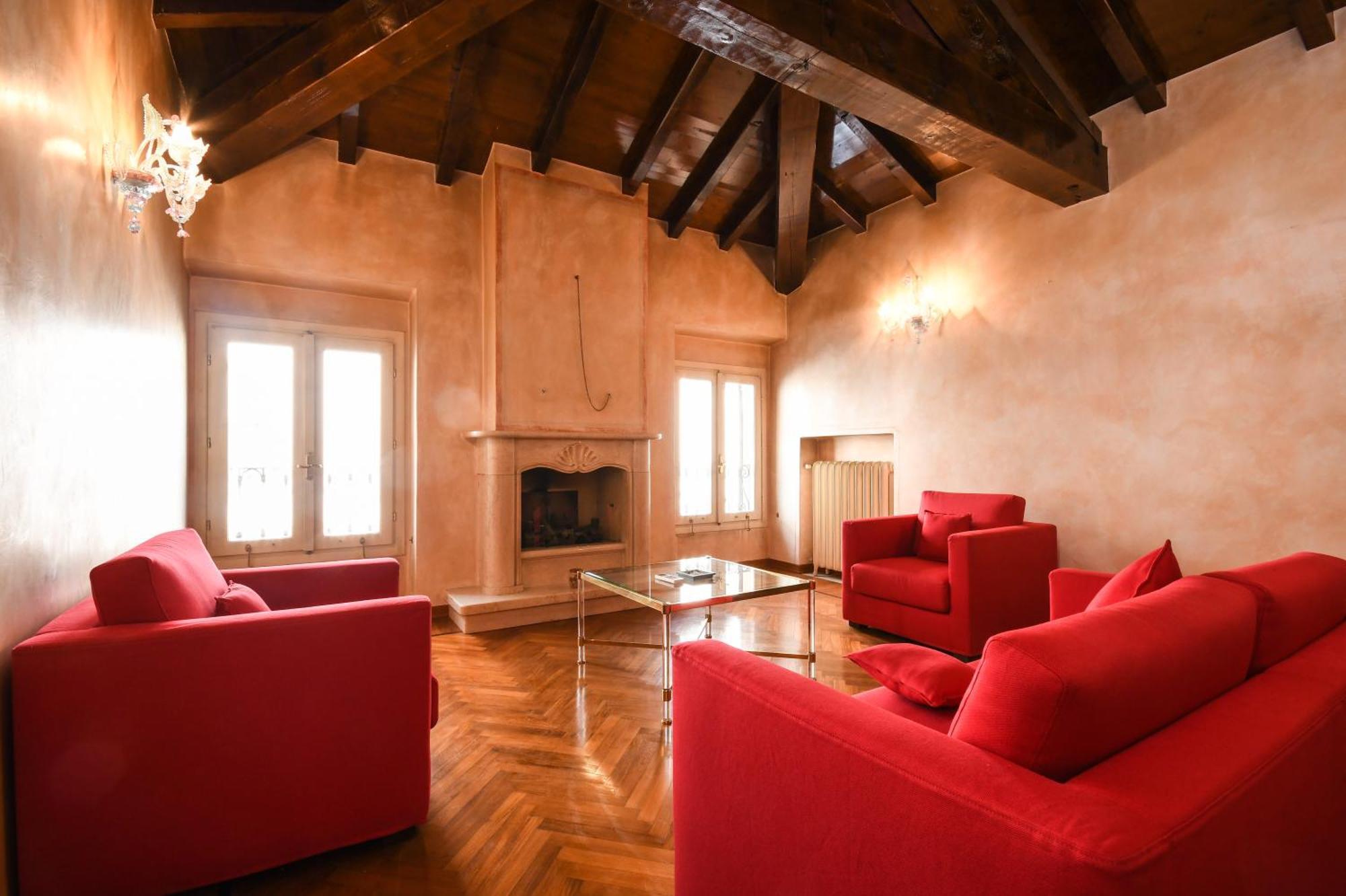 Hotel Vittoria Brescia Exterior foto The living room